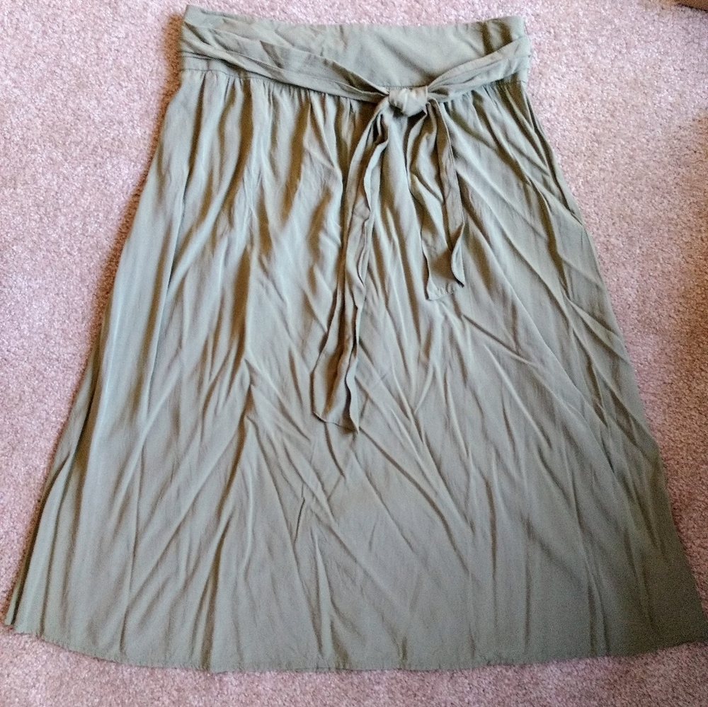 GAP Light Olive Midi Skirt